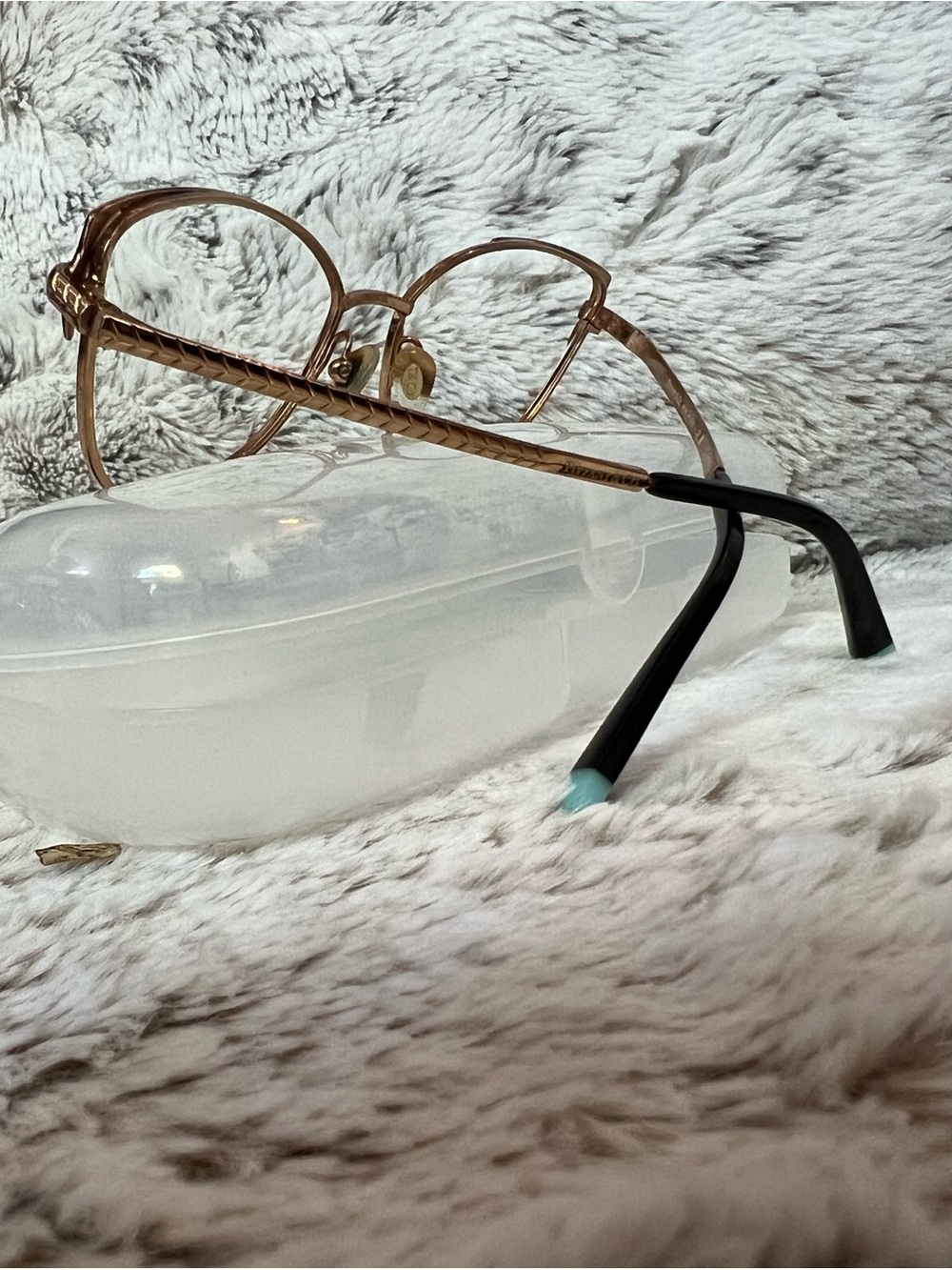 Women's Tiffany and Co gold metal and black cat eye frames - Picture 3 of 15